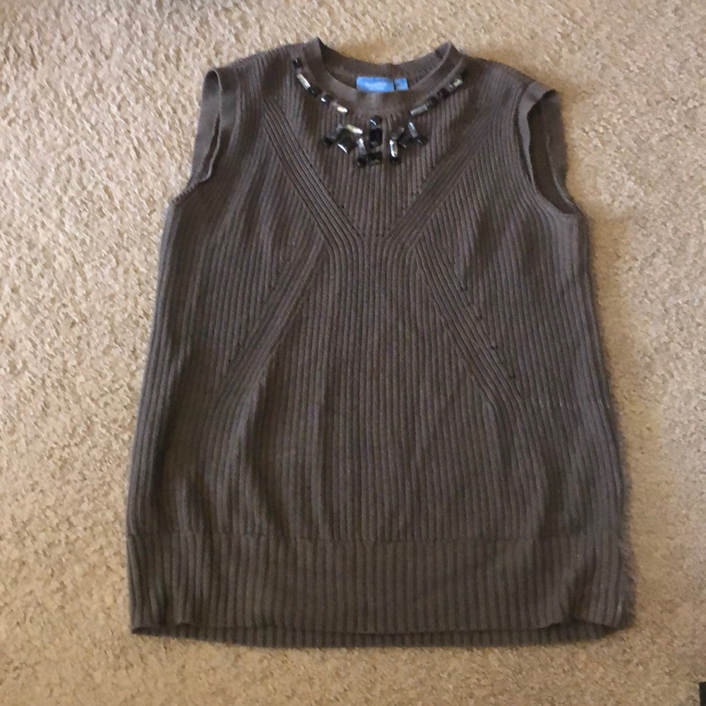 Sleeveless sweater